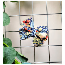 Load image into Gallery viewer, William Morris Bow Ties