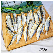 Load image into Gallery viewer, Sprats Large Dried Fish
