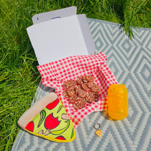 Load image into Gallery viewer, Pizza Meal Deal Chicago Style
