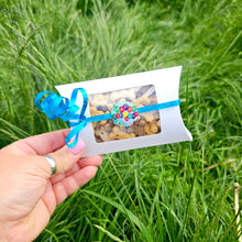 Load image into Gallery viewer, Mini Biscuit Party Box
