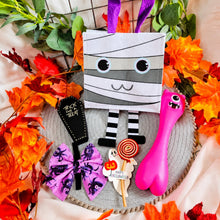 Load image into Gallery viewer, Mummy Boo Hamper
