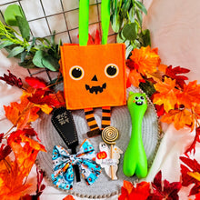 Load image into Gallery viewer, Pumpkin Boo Hamper
