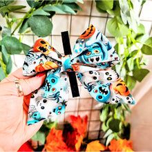 Load image into Gallery viewer, Drop-Dead Adorable Hamper
