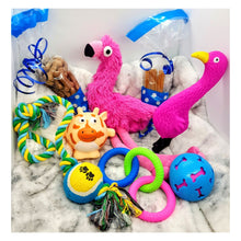 Load image into Gallery viewer, Ferdi Flamingo Maxi Hampers
