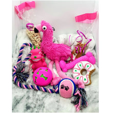 Load image into Gallery viewer, Ferdi Flamingo Maxi Hampers
